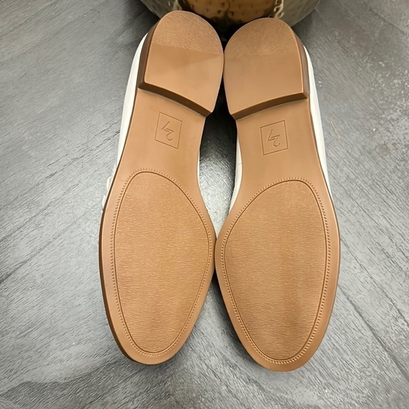 27 EDIT Naturalizer Sevyn Womens Embellished Slip On Loafers - Picture 2 of 13